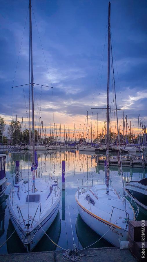 Fonix Hotel Balatonföldvár Εξωτερικό φωτογραφία
